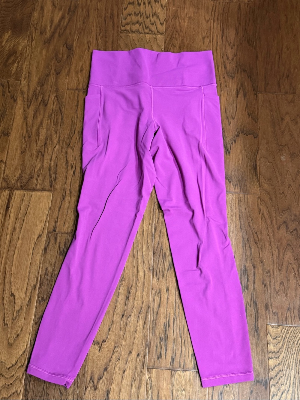 Salutation Stash Leggings in Bright Pink